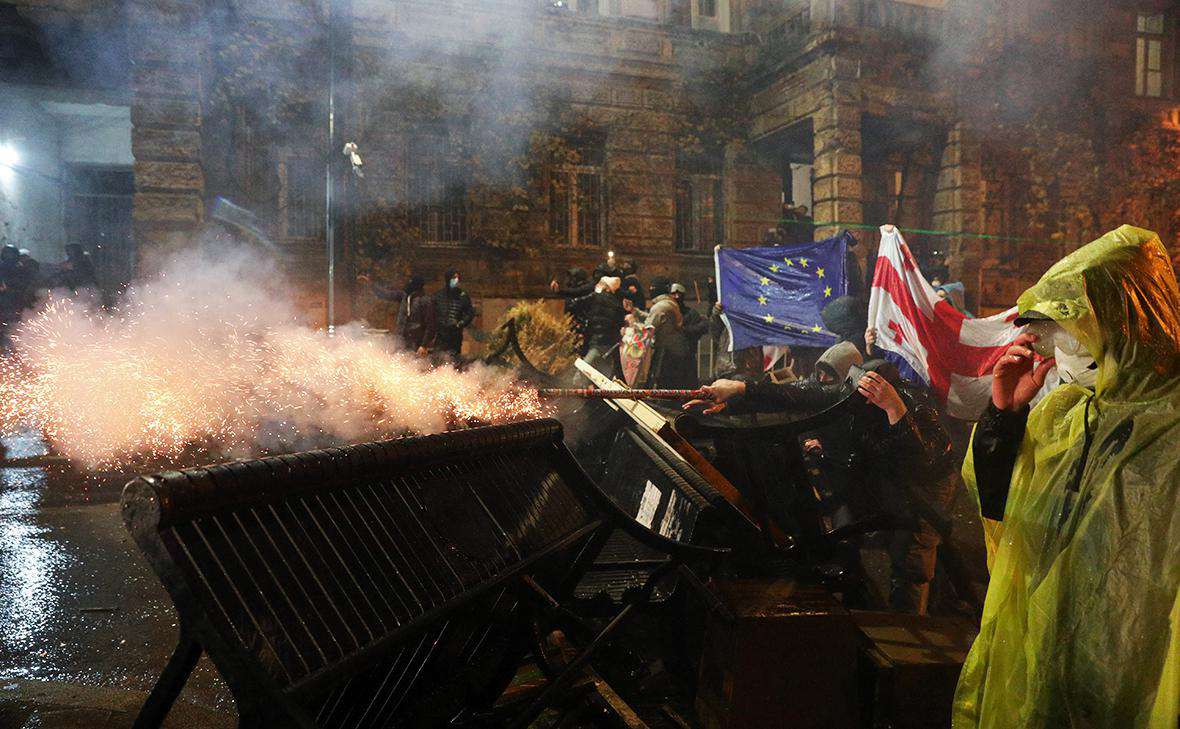 Demonstrations in Georgia continued; special forces "went into action" earlier