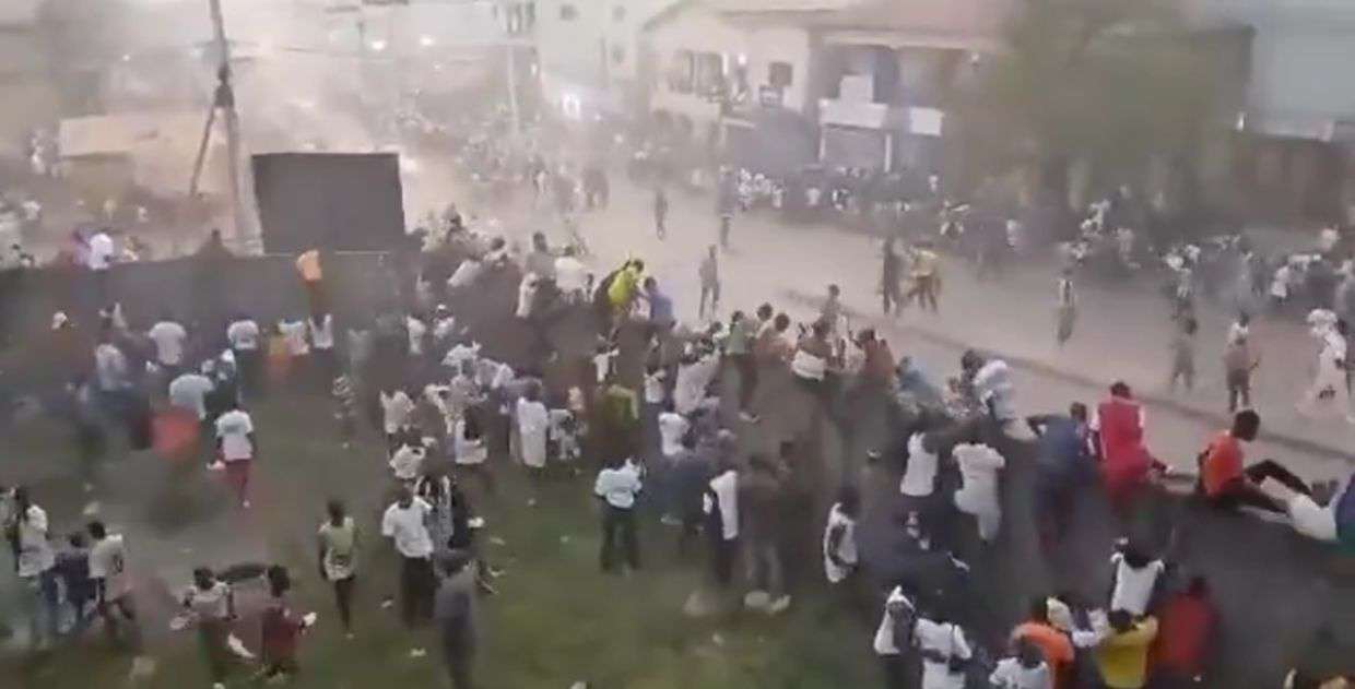 Tragedy in Guinea due to controversial referee's decision (VIDEO)