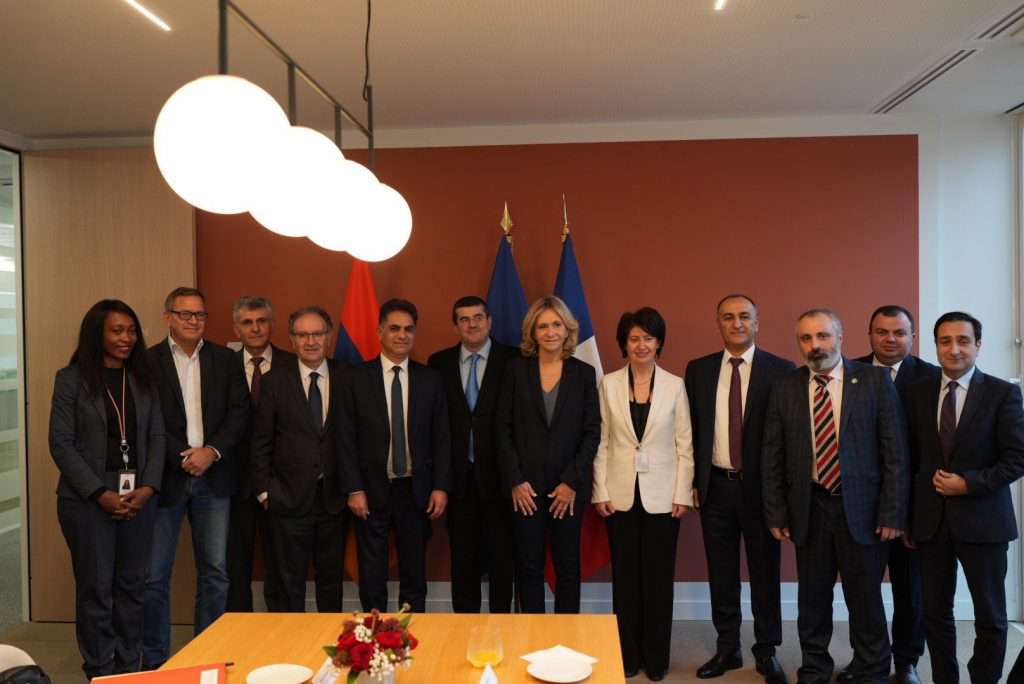 Վերահաստատեցի իմ աջակցությունը Հայաստանի և Լեռնային Ղարաբաղի հայությանը. Վալերի Պեկրեսը հանդիպել է Արցախի նախագահին