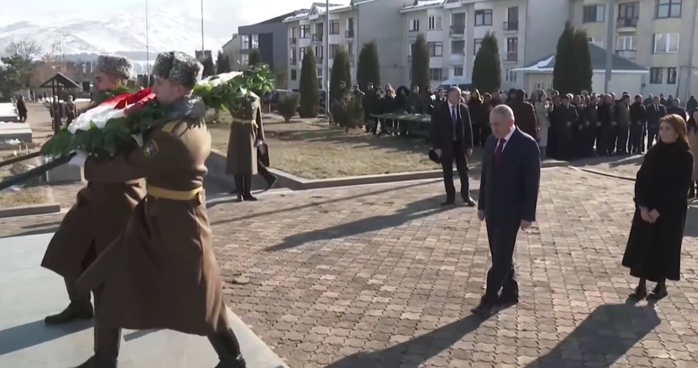 Никол Пашинян находится в Спитаке