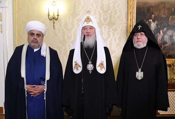 ՌԴ պատրիարքն ու Ադրբեջանի հոգևոր առաջնորդը կարևորել են եռակող հանդիպման անհրաժեշտությունը