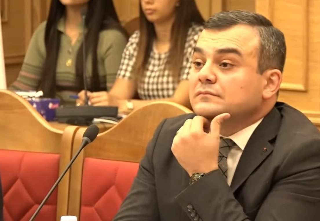 Դատավորին հայտարարվել է նկատողություն