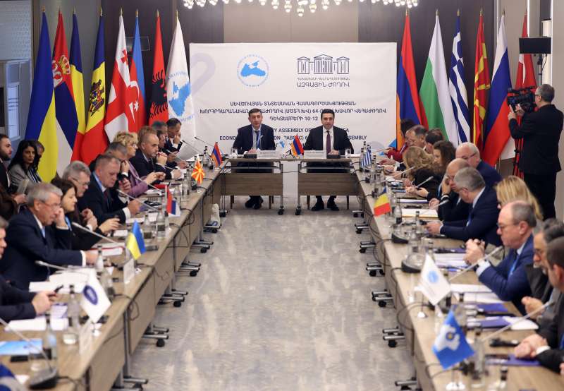 «Հայաստանն ունի համակարգային խոցելիություններ գլոբալ շուկաներ մուտք գործելու հարցում». Սիմոնյան