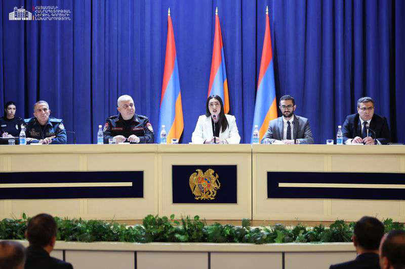 ՆԳ նախարարը անձնակազմին ներկայացրել է կադրային նոր մեթոդաբանությունը