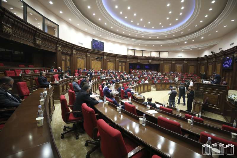 Депутаты предлагают не призывать РФ, а требовать от нее