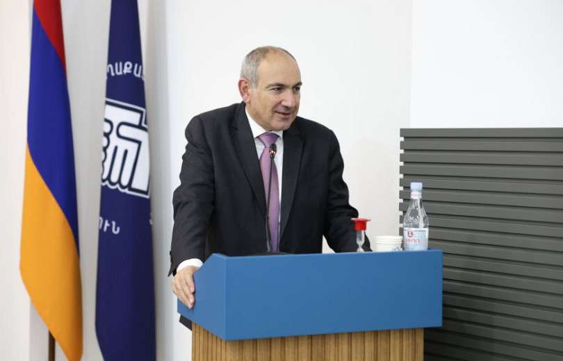 «Միայն չասեք՝ երկրում էնքա՜ն կարևոր հարցեր կան, իսկ վարչապետը էս ինչ է ասում»․ Նիկոլ Փաշինյան