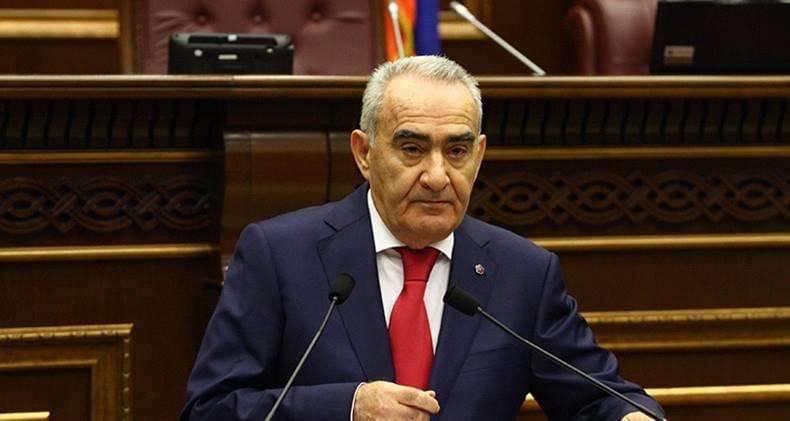 Скончался Галуст Саакян