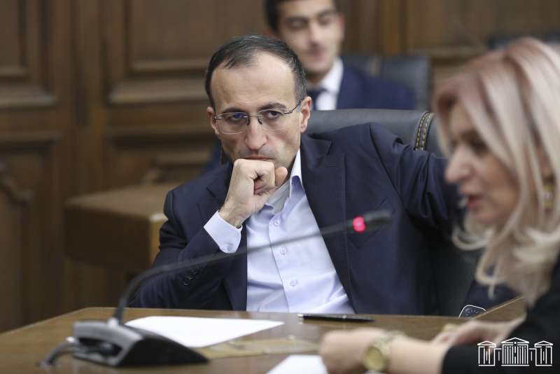 «Քննիչներին ո՞վ և ինչպիսի՞ հանձնարարականներ է տվել անմեղ մարդկանց «գլխին սարքելու» համար»․ Արսեն Թորոսյան