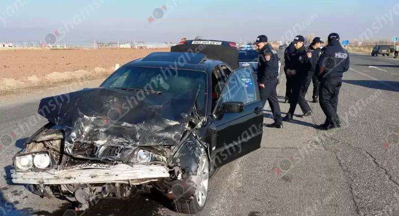 Բախվել են BMW-ն ու Opel-ը․ կան վիրավորներ