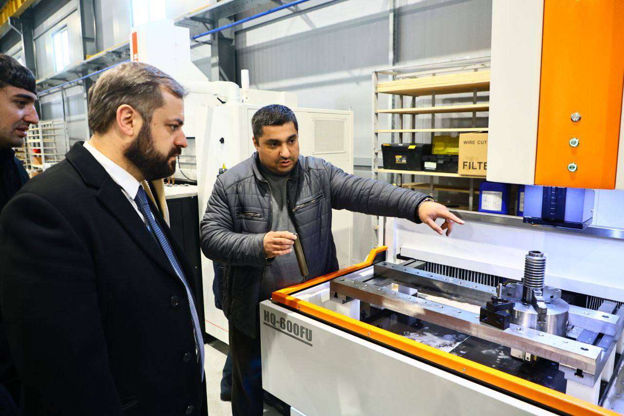 Պապոյանն այցելել է «Դուստր Մարիաննա» ՍՊԸ