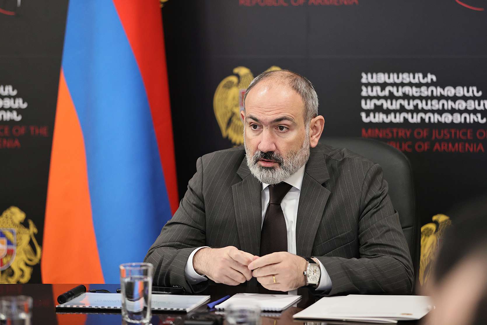 Премьер-министру представили ход реализации реформ в судебно-правовой сфере
