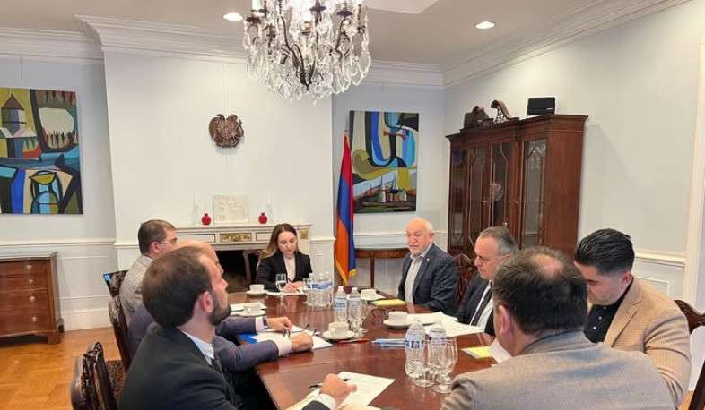 Makunts met with honorary consuls of RA in the USA