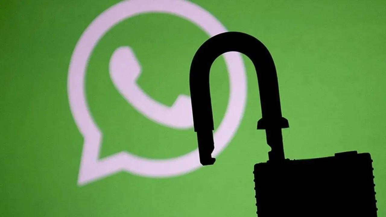 WhatsApp and Google Play applications have become available in Iran