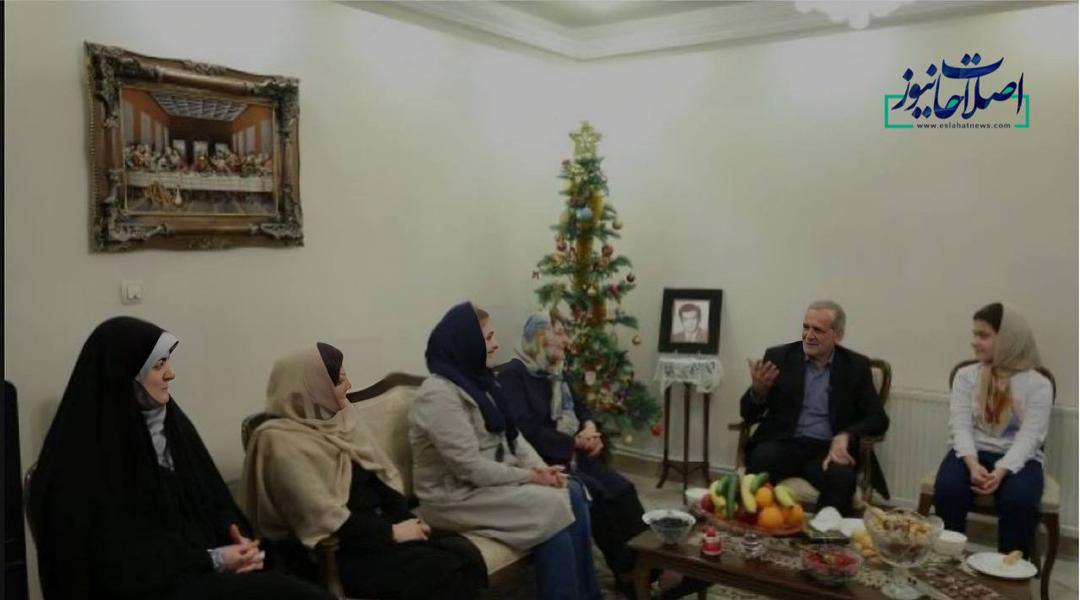 The President of Iran met with the families of Armenian martyrs