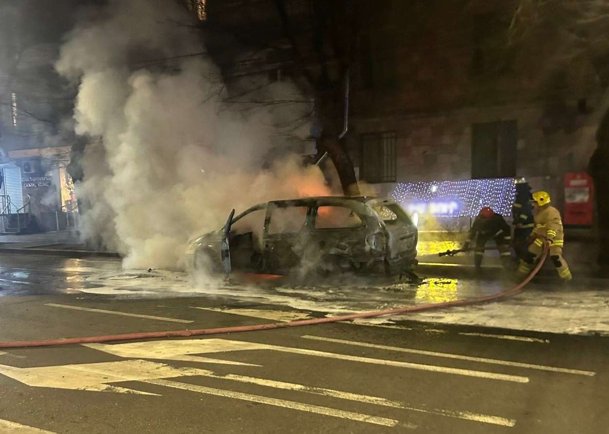 Հրդեհ մեքենայում․ վարորդն այրվածքներով տեղափոխվել է հիվանդանոց