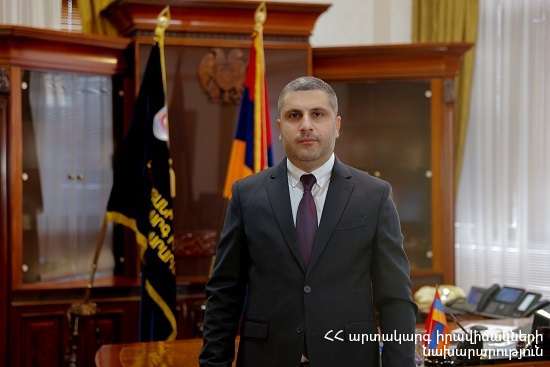 Год был трудным для всех нас, проблемы безопасности, с которыми столкнулось государство, никого не оставили равнодушными. Министр ЧС